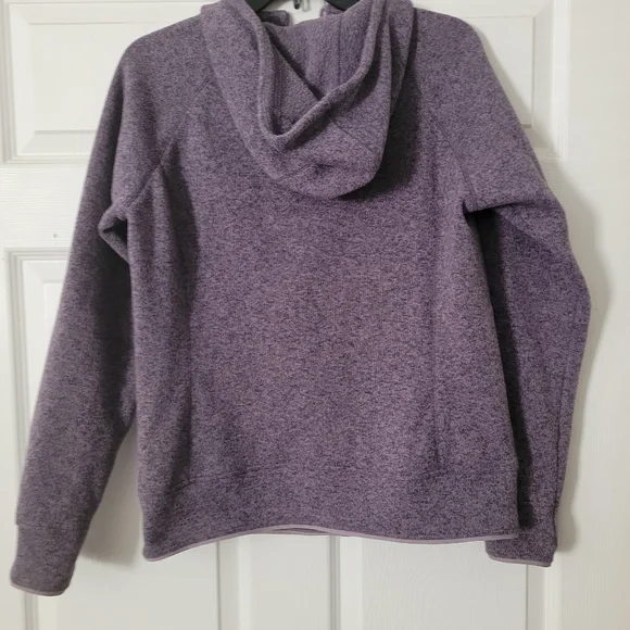 Women Size Medium The North Face 1/2 Zip Pullover Fleece Sweater Color Purple - Picture 7 of 9